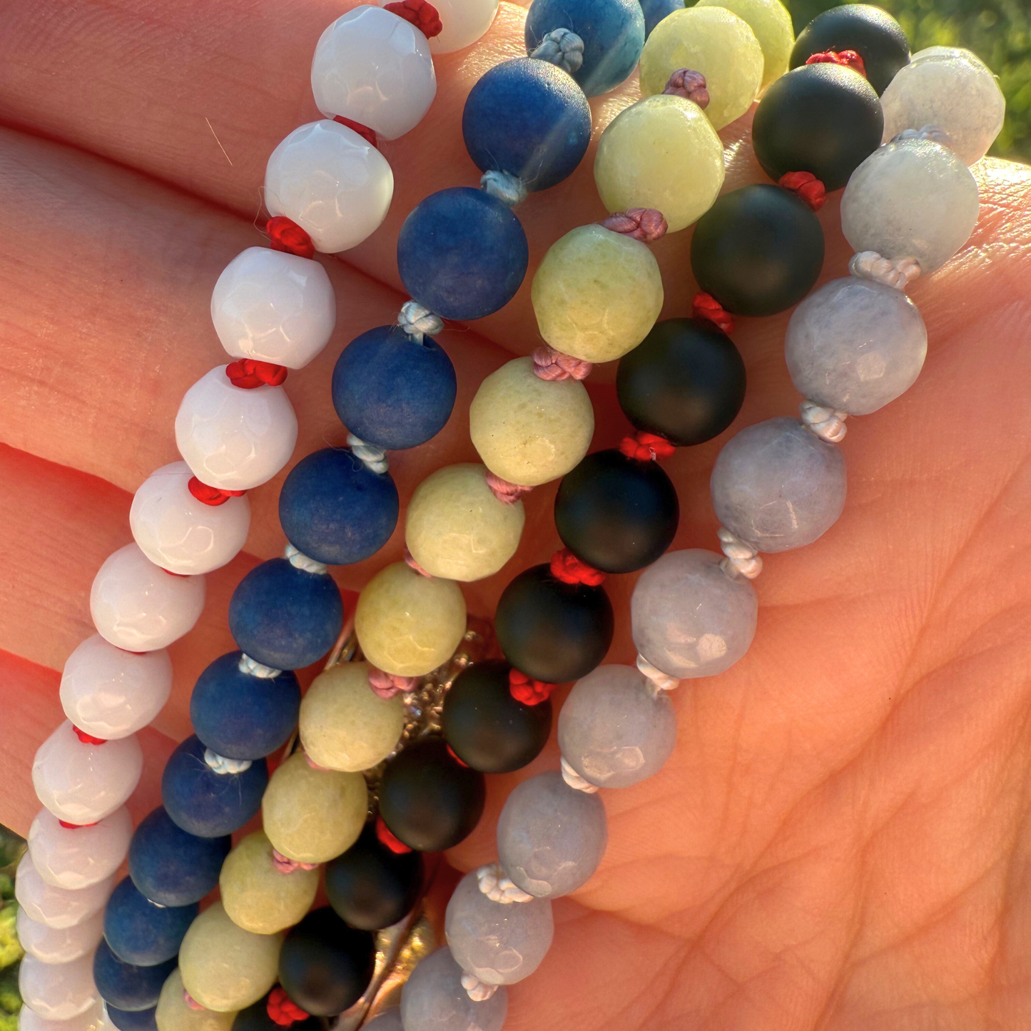 Small Colored Jade Beaded Bracelet | 18K Gold