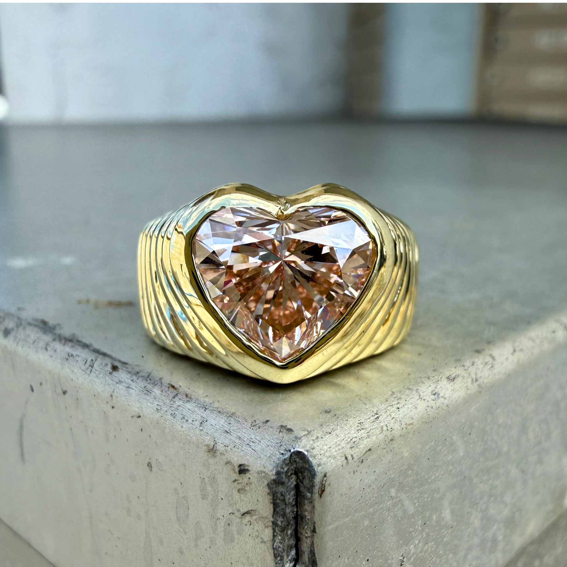Custom Order | Rippled Effects Pink Diamond Heart Ring Ring {{ catogery }} {{ Collections }}