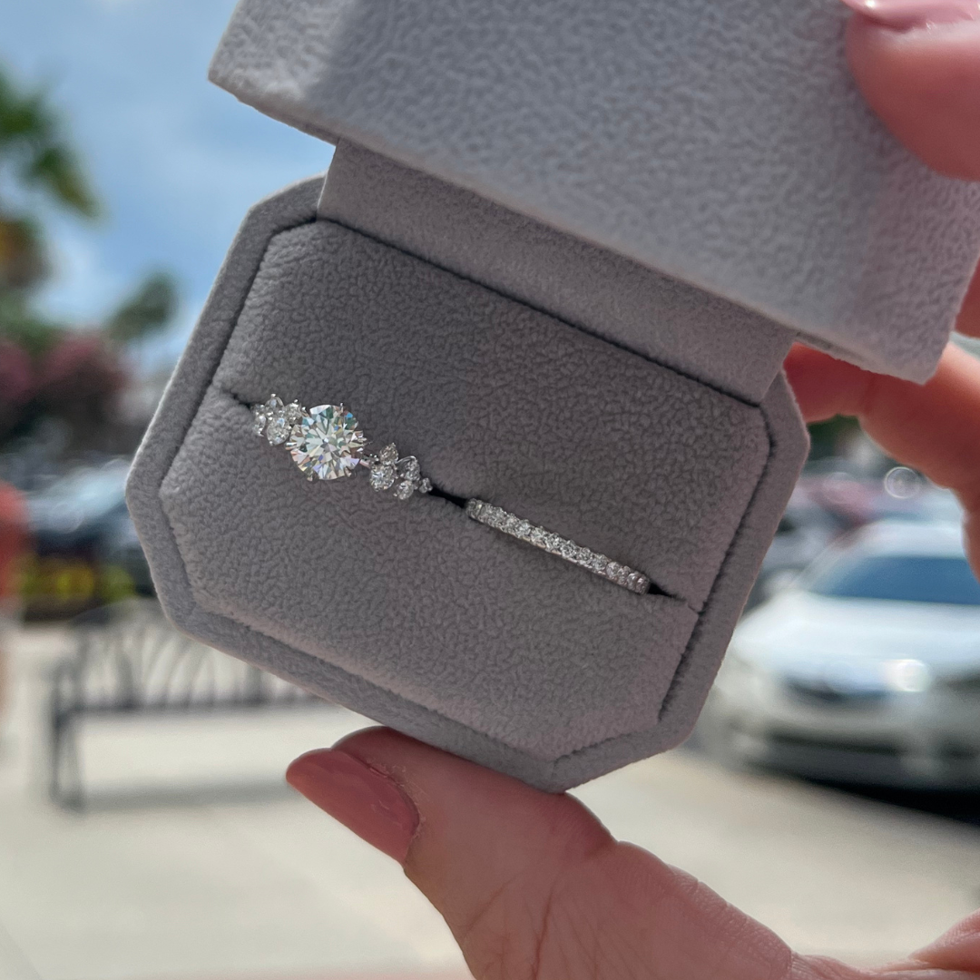 Custom Order | Scattered Diamond Engagement Ring Ring {{ catogery }} {{ Collections }}